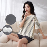 Naiste suvised pidžaamad patjadega, armsad ja nunnud l&uuml;hikesed p&uuml;ksid, saab kanda ka v&auml;ljas, l&uuml;hikeste varrukatega puuvillane &uuml;likond koduriieteks M