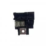 Kaitsepistikupesa plokk komplektina 06-14 Toyota Yaris Scion xD 82620-52050, 8262052050