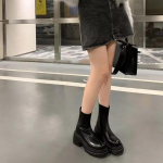 2024 Kevad ja S&uuml;gis Kuumalt M&uuml;&uuml;vad Naiste Kingad K&otilde;rge Kvaliteediga &Uuml;hev&auml;rvilised &Uuml;mara Ninaga Madala Kontsaga L&uuml;hikese S&auml;&auml;rega Naiste Moodsa Saapad 39 must