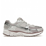 Nike Air Zoom Vomero 5 'Chrome Platinum Violet' Naiste Hall H&otilde;bedased Jooksujalatsid HV6417-001 EU&nbsp;36.5