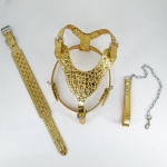 Naastud nahast koerarakmed, needid kaelarihma ja jalutusrihma komplekti keskmise suurusega koertele L 53-61CM