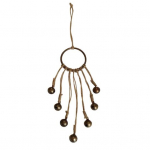 Door Vintage rippn&ouml;&ouml;ri stiilis kelluke koos n&otilde;ia-teemalise Halloweeni-inspireeritud ukserippuva kaunistusega B