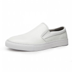 Uued meeste kingad Ehtne nahk Vabaajajalatsid Moodsad Lihtsad Slip-on Mokassiinid Mugavad Madalad Rula kingad 38 valge