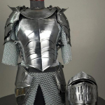 R&uuml;&uuml;tli raudr&uuml;&uuml; kost&uuml;&uuml;m keskaegne saksa soomust t&auml;is gooti sajandi Larp Cosplay sisekujundus, parim kingitus