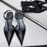 Seksikad Terava Otsaga Satiinist Madala Kontsaga Sandaalid Naistele Elegantse Ankelrihmaga Kitten Heels Naiste Kingad Suvine Mood Vabaaja Kontsad Sandaalid 35 must