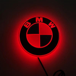 BMW Auto LED Logo Esiosa Tagumine Embleem Valgustusega Rinnam&auml;rk Lamp BMW E82 E90 E91 E92 E93 E60 E61 F10 F07 E39 E63 E64 F12 F13 F30 E87 F20 jaoks punane