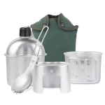 4 tk. Alumiiniumist k&ouml;&ouml;gin&otilde;ude komplekt Military Canteen Cup puidust pliidikomplekt koos kokkupandava sporki ja kattekotiga 4pcs set h&otilde;be