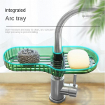 Segistihoidla p&ouml;&ouml;rlev k&ouml;&ouml;gispetsiifiline riidest k&auml;sn, p&uuml;hkimine ja t&uuml;hjendamine n&otilde;udepesumasina kraanikauss, majapidamiskink tahke roheline