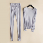 Tangge Naiste Naturaalne Mooruspuu Siidist Pikkade Varrukatega Pealmine ja Leggingsite Komplekt - S&uuml;gisene Koduriietus XL