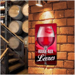 Les Tr&eacute;sors De Lily [Q6546] - Plaque m&eacute;tal 'Rouge aux L&egrave;vres' rouge - 30. 5x15. 5 cm punane