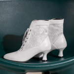 Naiste viktoriaanlikud poolsaapad Nahast pitsist kontsakingad naistele Moodsad pitsiga &uuml;hendatud naiste k&otilde;rged kontsad Naiste saapad pahkluu 46 37