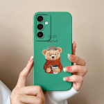 Telefoni &uuml;mbrise kaaned Samsung Galaxy S24 Ultra F15 S24+ A55 A15 M15 Cute Bear Multifilmi mustriga p&otilde;rutuskindel silikoonist pehme kvaliteetne kaitseraua Samsungile Samsung S24