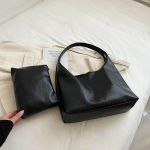 Suure mahutavusega &otilde;livaha nahast kaenlaalune kott naistele uus mood k&otilde;ik-&uuml;hes &otilde;lakott s&uuml;gis-talv populaarne pendelr&auml;nduri kandekott (30cm<Max Length<50cm)