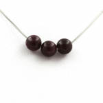 Pierres et Min&eacute;raux. Collier 3 perles Grenat 8 mm Chaine en acier inoxydable.