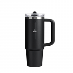 Stanley Quencher Pro FlowState isoleeritud joogitops 887ml must