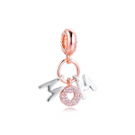 Sobib Euroopale K&auml;ev&otilde;ru 925 Sterling Silver Mum Letters Rippuvad Amuletid Ripats CZ Helmed Naiste DIY Ehete valmistamine