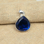 Soliidne 925 Sterling H&otilde;bedane Sinine Safiir Laboris loodud k&auml;sitsi valmistatud v&auml;&auml;riskividest ehteripats 1.377 Inches sinine