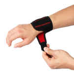 Spordisidemega randmekaitsed sulgpalli t&otilde;stmise hantlite abirihmad, korvpalli reguleeritavad randmekaitsed, kaks komplekti one-size-fits-all