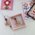 Armas v&auml;ike magustoit maasikakook Telefoni ripats v&otilde;tmehoidja K&auml;sitsi valmistatud helmestega Airspods Rippkaunistused Ccd kaamerakett