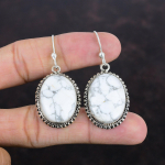 Howlite k&otilde;rvar&otilde;ngas 925 sterlingh&otilde;bedast k&otilde;rvar&otilde;ngad k&auml;sit&ouml;&ouml; k&otilde;rvar&otilde;ngas originaalkivist ehted vintage k&otilde;rvar&otilde;ngad kihlumiskingitused s&uuml;nnikivi ehted
