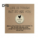 Tasku kallistus armastuse-s&uuml;damem&auml;rgiga kaunistus &otilde;nnitluskaardiga puidust v&auml;ikese s&uuml;damem&auml;rgiga ornament S&otilde;brad perekonna s&uuml;nnip&auml;eva-aastap&auml;evaks inspireeriv kingitus B