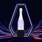 LED-alkoholipudeli raudne v&auml;ljapanekuriiul, must valge 7 v&auml;rvi vabalt seisev helendav veinipudeli v&auml;ljapanek 36*8*45cm hotellidele, baaridele must valge v&auml;rv