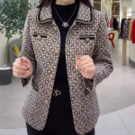 Uus s&uuml;gisene v&auml;ikese l&otilde;hnaga mantel Mood lahtine l&uuml;hike ruuduline jakk Keskealiste emade villane mantel suur suurus 5XL XL
