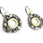 Les Tr&eacute;sors De Lily [E0530] - Dormeuses Cr&eacute;ateur 'Geisha' Beige beež