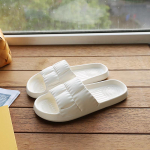 Suvine pehme tallaga EVA majapidamissussid Naiste libisemiskindlad kodu Vannituba du&scaron;&scaron; Paar lahedad sussid 36-37 valge