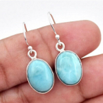 Naturaalne Larimar Ovaalne Kivist K&otilde;rvar&otilde;ngas, K&auml;sit&ouml;&ouml;na Valmistatud K&otilde;rvar&otilde;ngas, Naiste K&otilde;rvar&otilde;ngas, 925 Sterling H&otilde;be, Kingitus Talle, Disainer K&otilde;rvar&otilde;ngas
