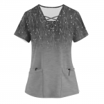 Suures suuruses tr&uuml;kitud Scrub t&ouml;&ouml;vormi topid naistele V-kaelusega Foral Print l&uuml;hikeste varrukatega L&otilde;busad T-s&auml;rgid Taskutega t&ouml;&ouml;riiete T-s&auml;rk XXXXL lilla