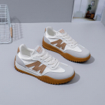 2025 kevadised v&auml;ikesed valged kingad uus Korea versioon ins nais&uuml;li&otilde;pilaste k&otilde;rgust suurendavad platvorm spordi rulakingad vabaajajalatsid naiste J8810 35 beež