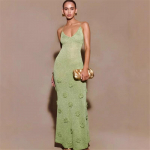 Suvine kleit naistele V-kaelusega &uuml;hev&auml;rviline keha j&auml;rgi istuv maksikleit kootud spagetirihmadega pikk kleit elegantne puhkuseriietus L hele aprikoosi v&auml;rv