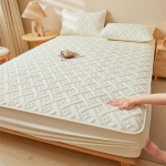 Klass A toorpuuvillast sojaubadega t&auml;idetud madrats, paksenenud &uuml;hev&auml;rviline puuvillane madrats, madratsi kaitsekate, tolmukindel ja libisemiskindel voodilina kate 2 pcs of the same padded pillowcase (48x74)