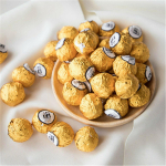 Orgaaniline pallikujuline Aged Shou Mei Longevity Eyebrow k&auml;sitsi valmistatud valge tee