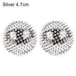 1 paar &uuml;mmargust k&auml;te n&otilde;elravi palli, mis haarab h&otilde;lpsalt k&auml;te valu leevendavaid fitness-massaažipalle 4.7cm