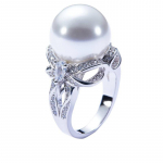 BELLA BOX naturaalsed helmed, mis on v&otilde;rreldavad Pearl kolmem&otilde;&otilde;tmelise vibuga, t&auml;is teemantidega avatud naiste s&otilde;rmust Adjustable Opening p&auml;rl valge v&auml;rv