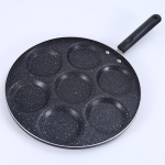 Non-stick seitsme auguga multifunktsionaalne hommikus&ouml;&ouml;gipann 7 holes
