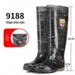 Meeste 45 cm &uuml;lik&otilde;rge paksu tallaga veekindlad ja &otilde;likindlad &uuml;le p&otilde;lve t&ouml;&ouml;saapad 39