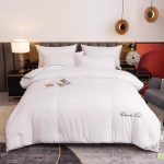 Mooruspuu siidist tekk: Kogu hooaja tekk kevadiseks, suviseks ja talviseks kasutamiseks - Kerged, jahedad ja paksud variandid konditsioneeri ja &uuml;li&otilde;pilastele kasutamiseks 150x200cm Summer 3 lbs valge