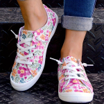 Prindiga Slip-On Tennised - Kerged, Mugavad Kangast Tennised TPR-talla, &Uuml;mara varba ja Aastaringselt Mitmek&uuml;lgse Disainiga Vabaaja v&otilde;i Formaalsemaks S&uuml;ndmuseks Size 39 mitmev&auml;rviline