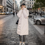 Naiste talvine pikk, &uuml;le p&otilde;lve ulatuv kapuutsiga puuvillane mantel, polsterdatud soe sulemantel S must