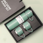 1 tk/1 komplekt, vaakumkolb, roostevabast terasest termoisolatsiooniga veepudel koos 2 lisakaanega, reisitermos tass kuumade ja k&uuml;lmade jookide jaoks, kingitused Gift bag roheline