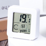 Smiley mini sisetermomeeter ja -h&uuml;gromeeter magnetilise kleepuva aluspinnaga valge