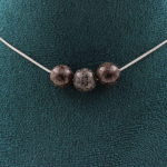 Pierres et Min&eacute;raux. Collier 3 perles Obsidienne flocon de neige marron 8 mm. Chaine en Collier femmes, hommes. Taille personnalisa