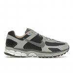 Nike Meeste Air Zoom Vomero 5 Tume Suitsuhall Vachetta Meeste Tossud Helehall Vachetta-Pruun Summit-Valge HV5982-001 40