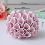 K&auml;sitsi valmistatud keraamiline k&uuml;&uuml;nlajalg Kihtidega kroonlehed K&uuml;&uuml;nlajalg Lauale paigutatav dekoratiivne k&auml;sit&ouml;&ouml; K&uuml;&uuml;nlajalad Kodu kaunistus