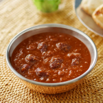 Muji k&ouml;&ouml;giviljakari rajma masala (Neerukoa karri) 180 g (1 portsjon)