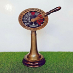 24-tolline Londoni laevamootorite tellimus Vintage Telegraph