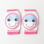 V&auml;ikelaste p&otilde;lvekaitsmed, lapsed, roomavad k&uuml;&uuml;narnukipadi, imikute kaitse, p&otilde;lvekaitsmed jalasoojendajad, t&uuml;drukud poisid.